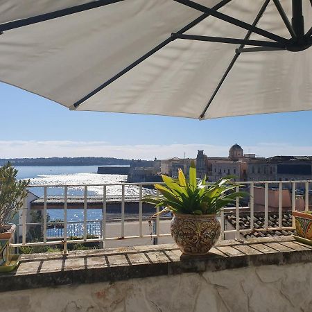 Palazzo Giufa Apartment Syracuse ภายนอก รูปภาพ