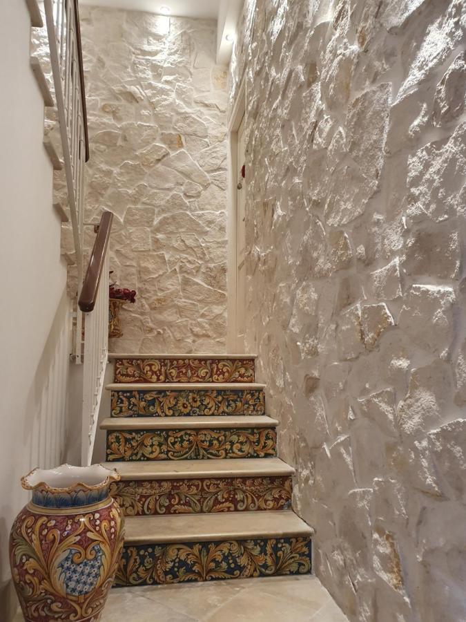Palazzo Giufa Apartment Syracuse ภายนอก รูปภาพ