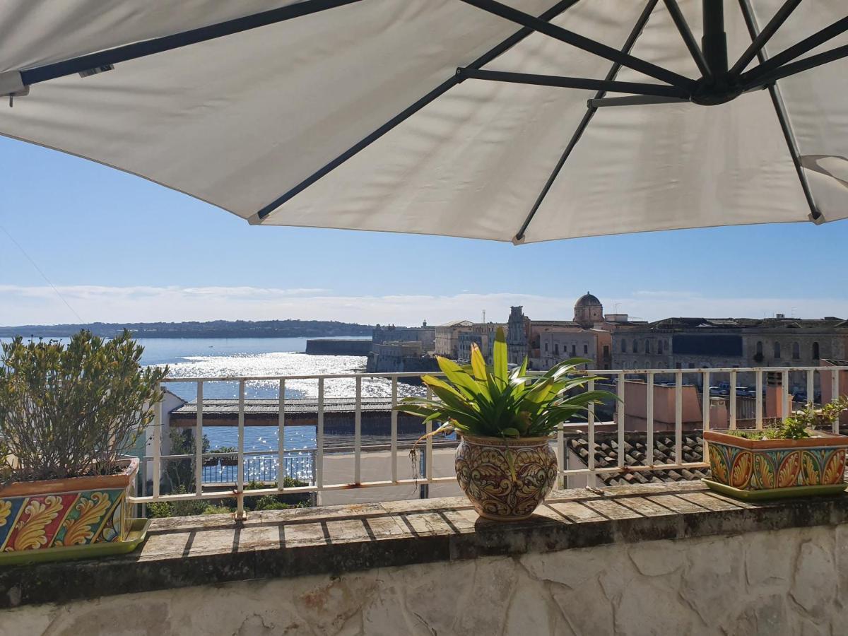 Palazzo Giufa Apartment Syracuse ภายนอก รูปภาพ