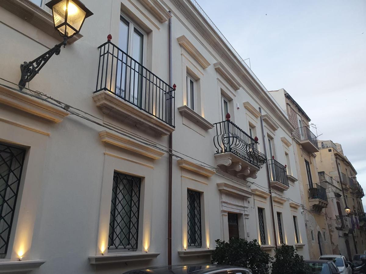 Palazzo Giufa Apartment Syracuse ภายนอก รูปภาพ