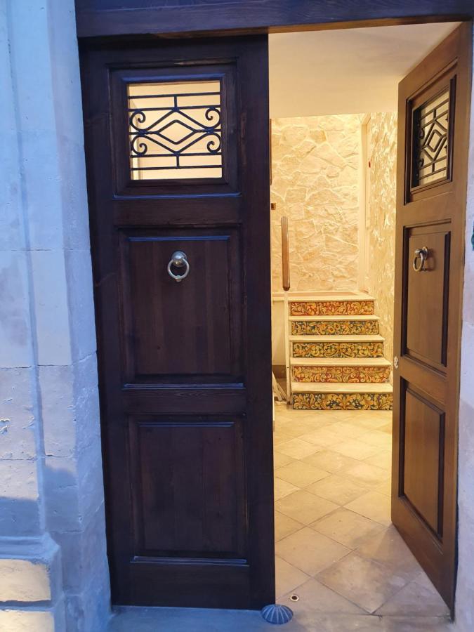 Palazzo Giufa Apartment Syracuse ภายนอก รูปภาพ