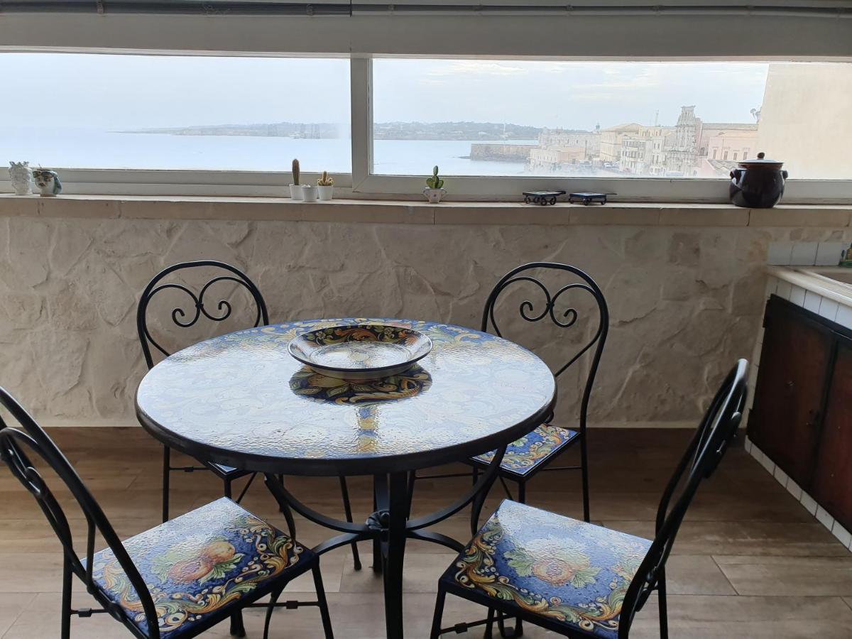 Palazzo Giufa Apartment Syracuse ภายนอก รูปภาพ