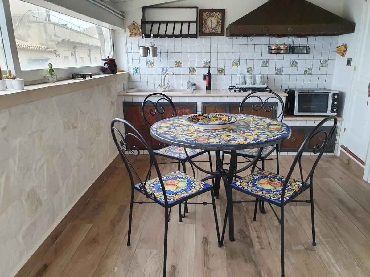 Palazzo Giufa Apartment Syracuse ภายนอก รูปภาพ