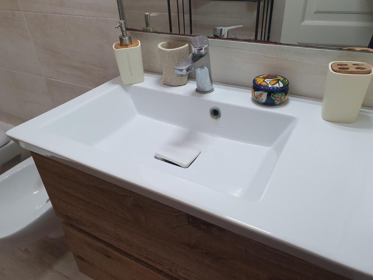 Palazzo Giufa Apartment Syracuse ภายนอก รูปภาพ