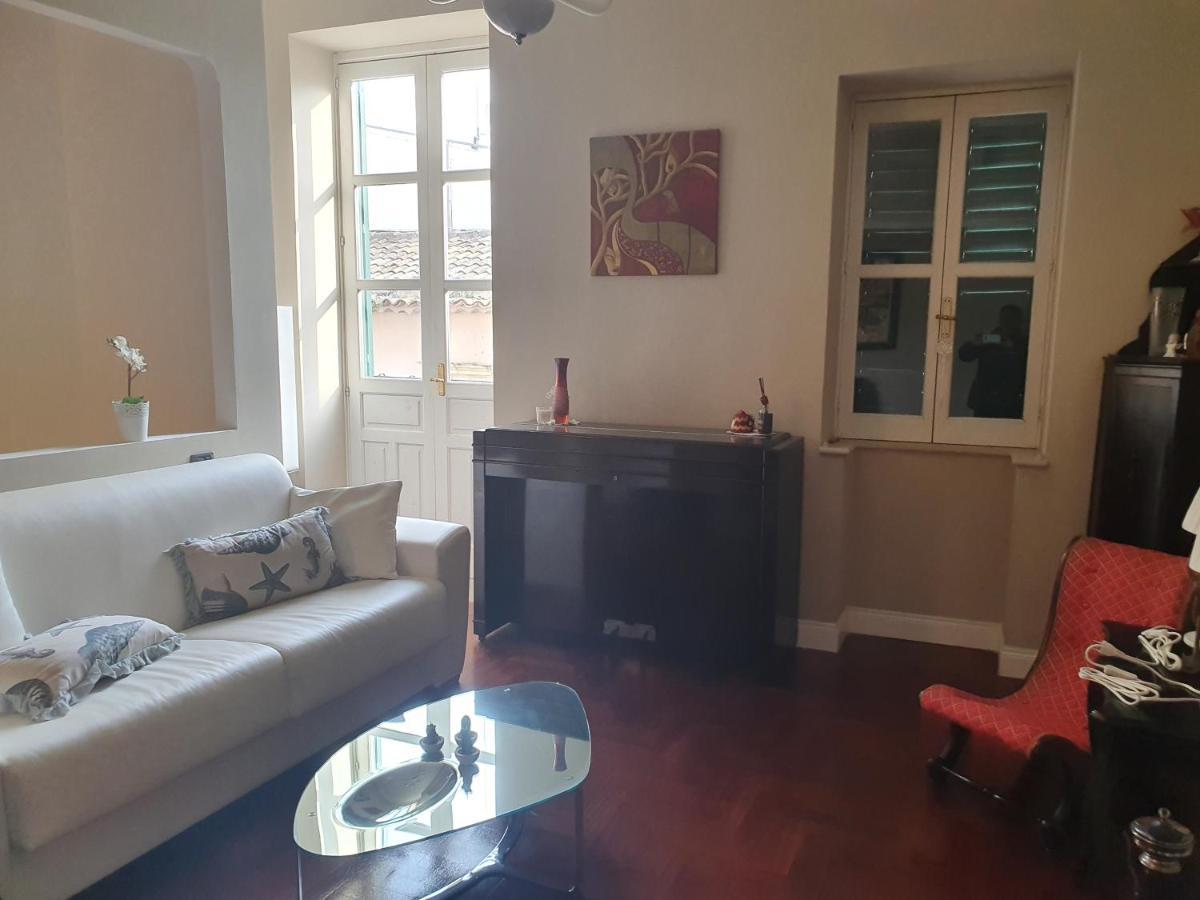 Palazzo Giufa Apartment Syracuse ภายนอก รูปภาพ